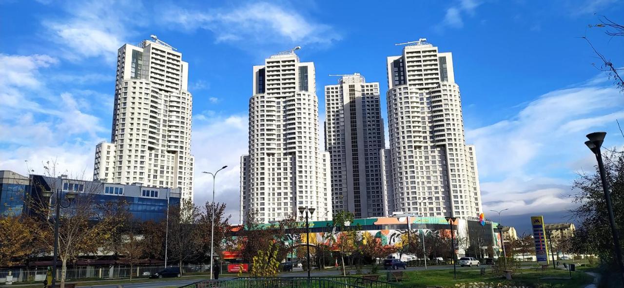 19Th & 18Th Floor Secure Apartments With Pool & Fitness & Parking Included In Price Скопье Экстерьер фото