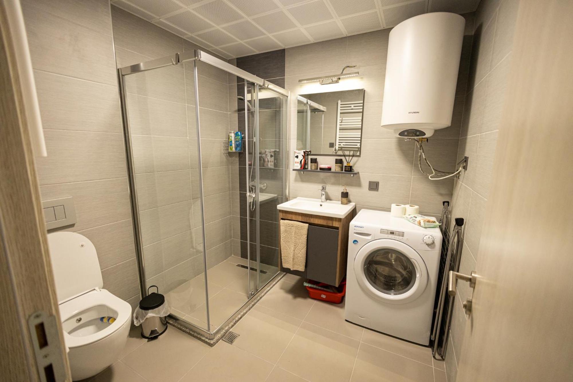 19Th & 18Th Floor Secure Apartments With Pool & Fitness & Parking Included In Price Скопье Экстерьер фото