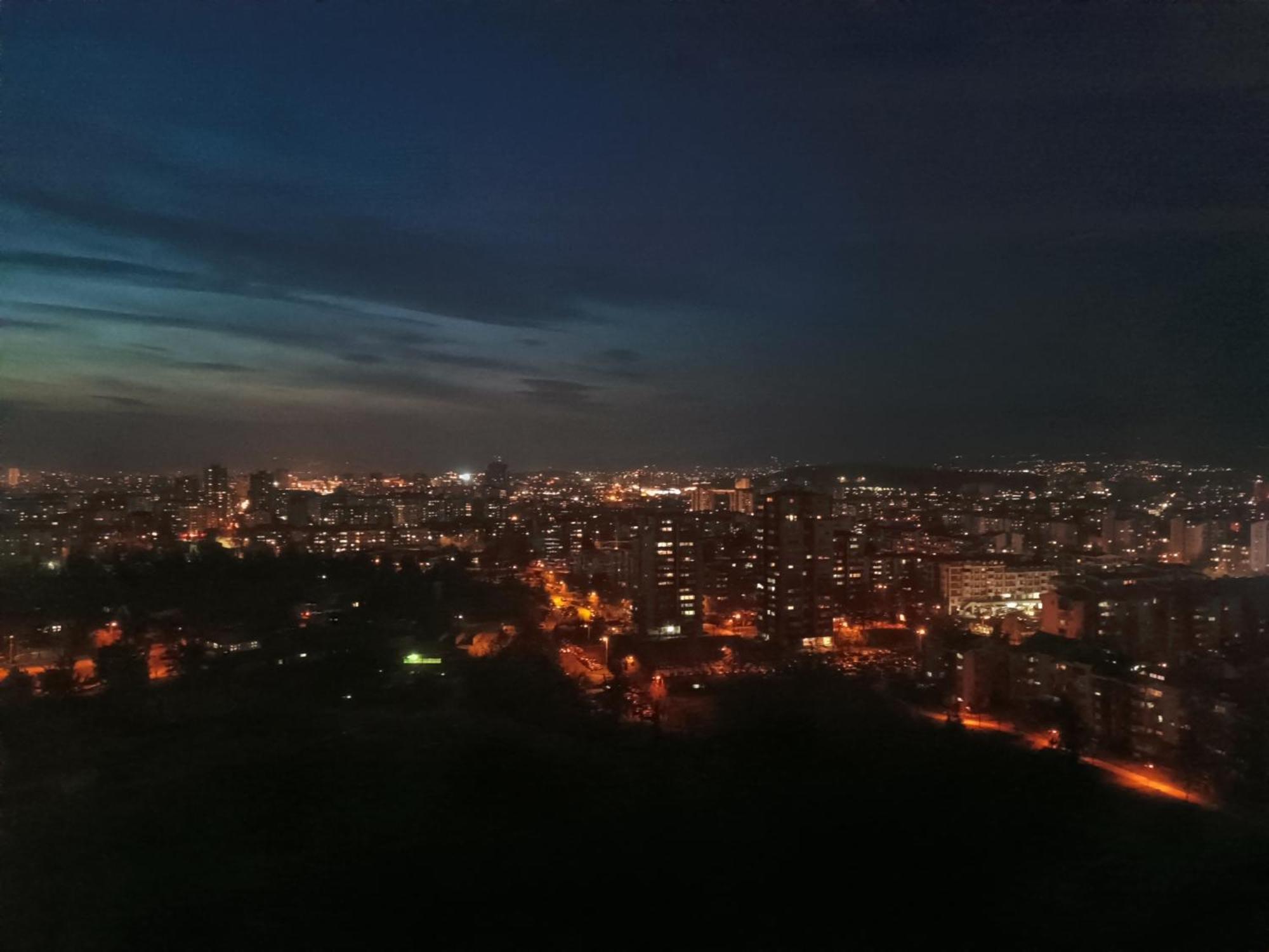 19Th & 18Th Floor Secure Apartments With Pool & Fitness & Parking Included In Price Скопье Экстерьер фото