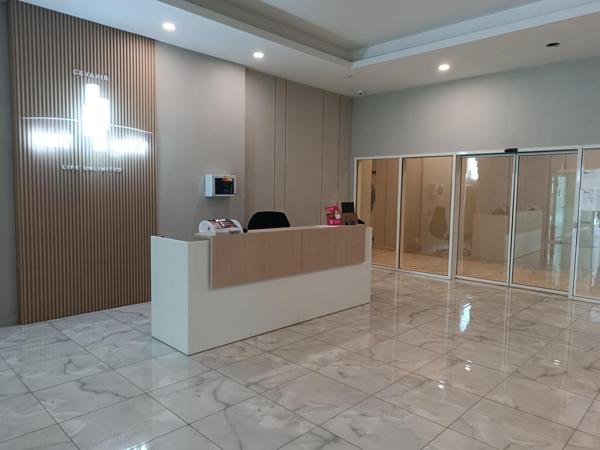 19Th & 18Th Floor Secure Apartments With Pool & Fitness & Parking Included In Price Скопье Экстерьер фото