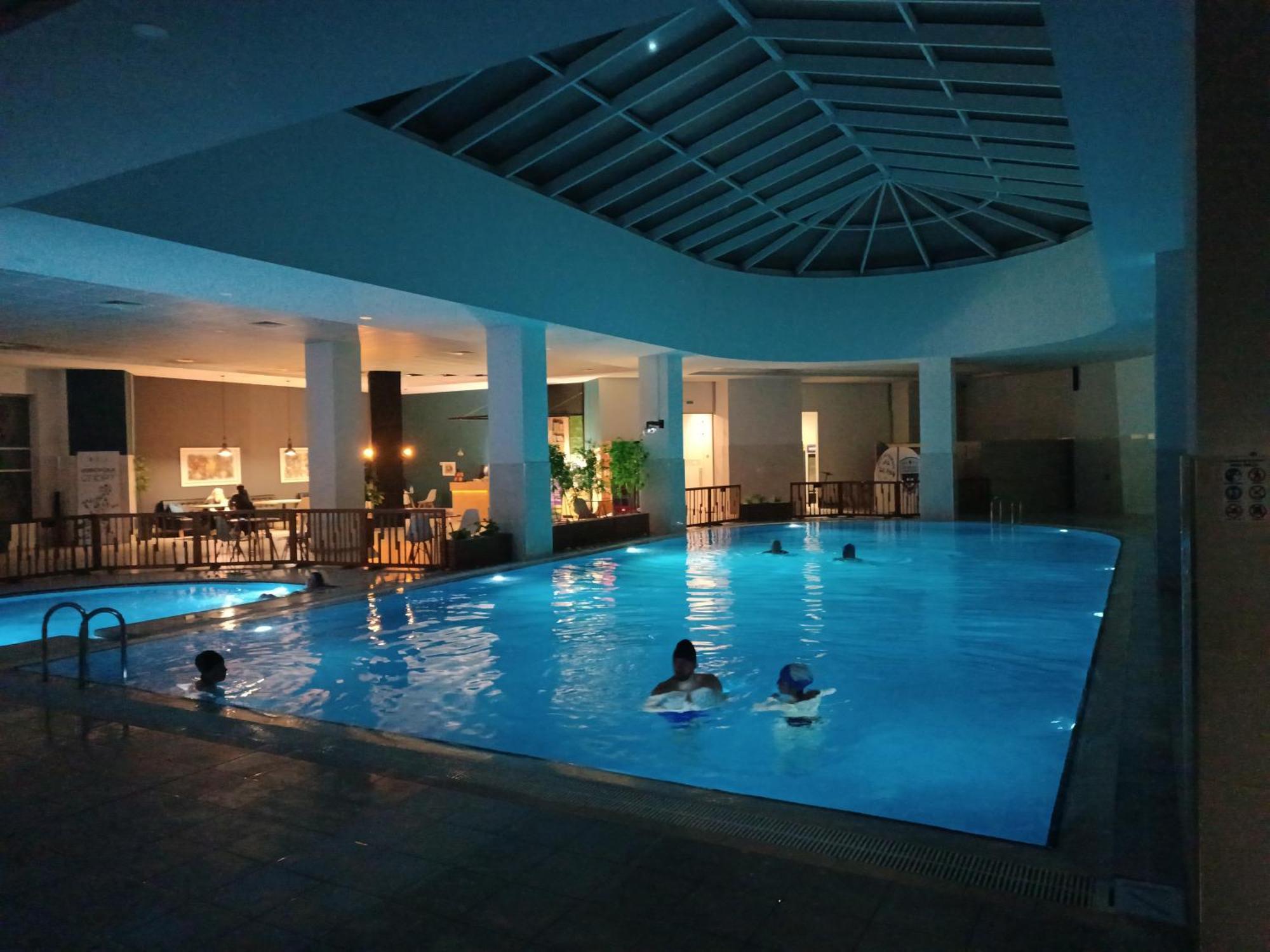 19Th & 18Th Floor Secure Apartments With Pool & Fitness & Parking Included In Price Скопье Экстерьер фото