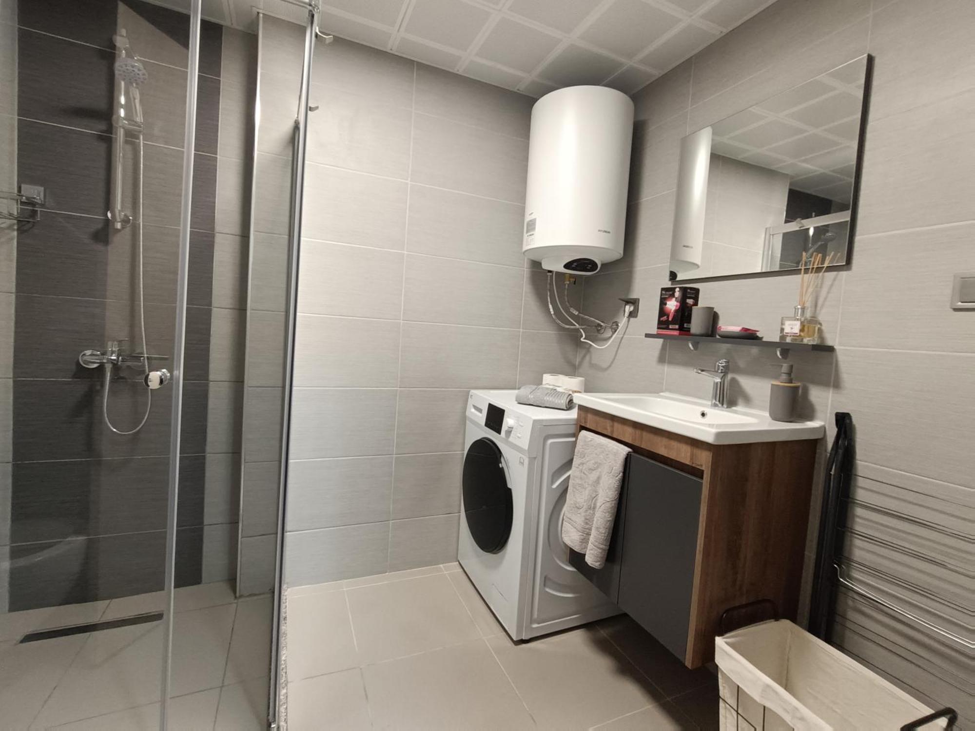 19Th & 18Th Floor Secure Apartments With Pool & Fitness & Parking Included In Price Скопье Экстерьер фото