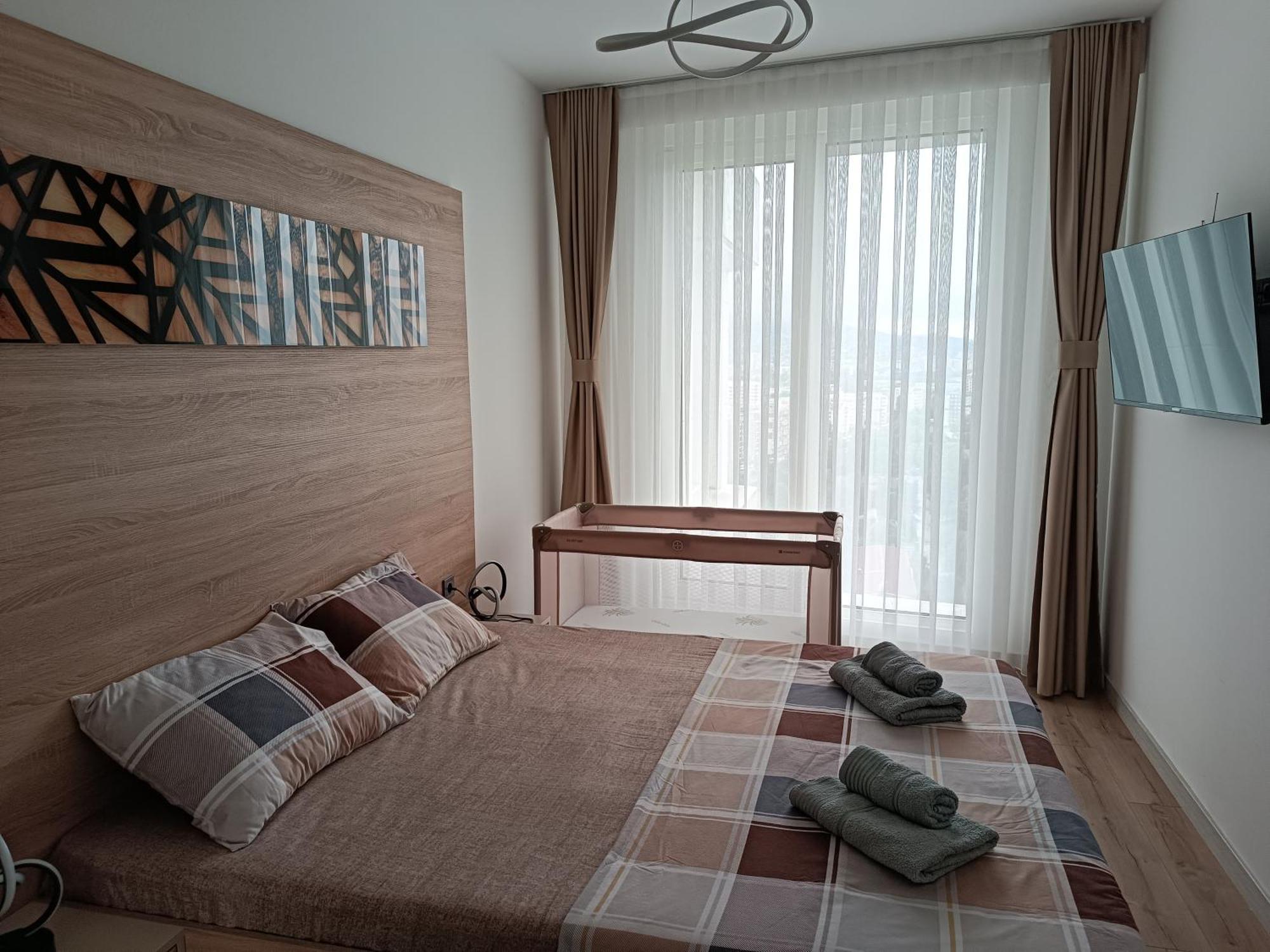 19Th & 18Th Floor Secure Apartments With Pool & Fitness & Parking Included In Price Скопье Экстерьер фото