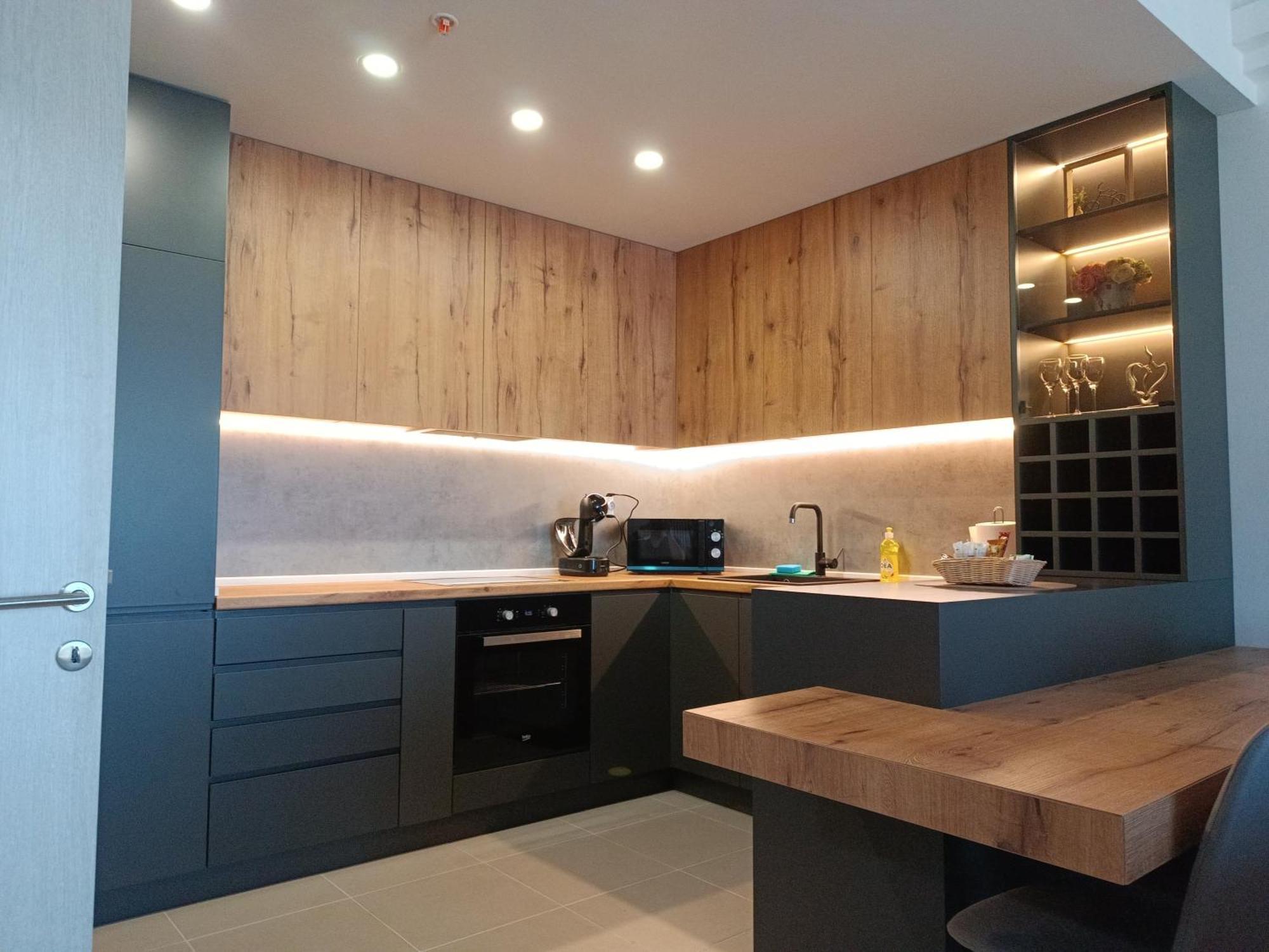19Th & 18Th Floor Secure Apartments With Pool & Fitness & Parking Included In Price Скопье Экстерьер фото